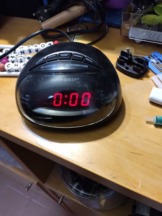 Selling alarm clock64284588311426120