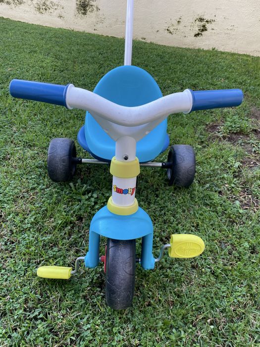 Triciculo de criança