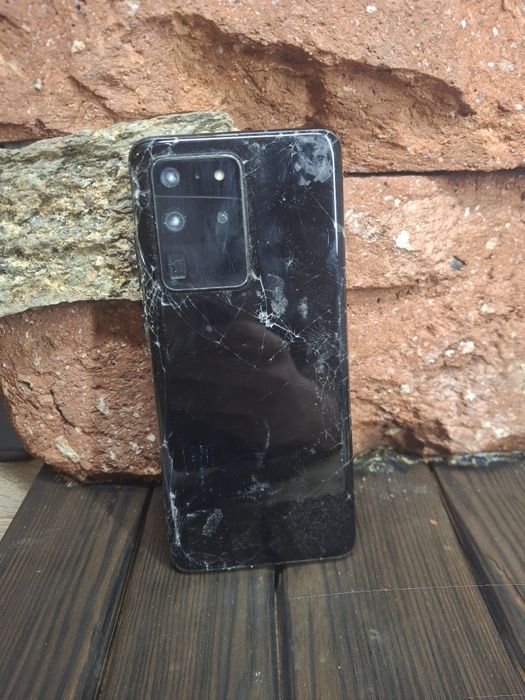 Samsung s20 ultra під ремонт