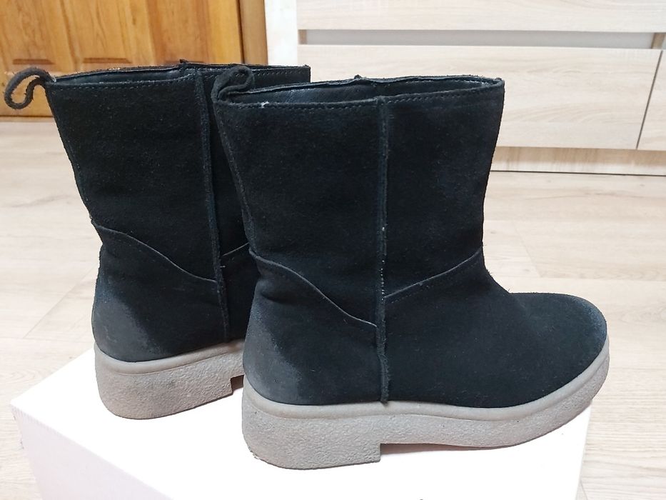 Черевики жіночі 36р.(23,5) осінь-зима