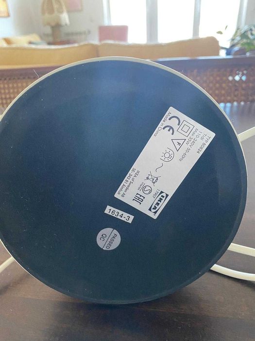 Candeeiro de mesa IKEA