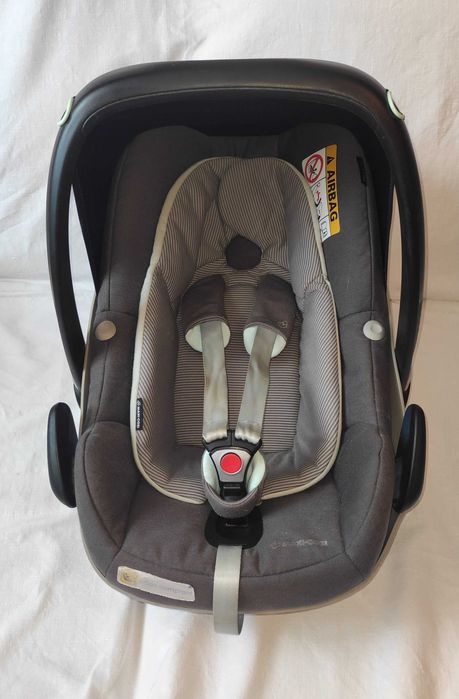 Zestaw dwóch fotelików Maxi- Cosi plus baza Maxi- Cosi 2 Way Fix