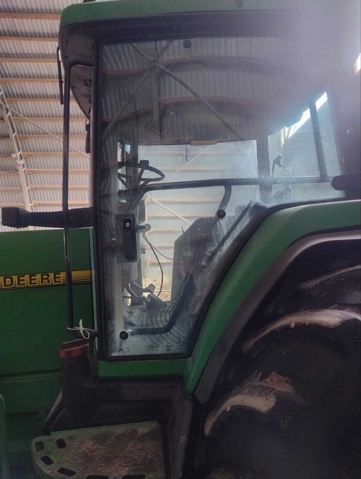 Трактор John Deere 8400 1995