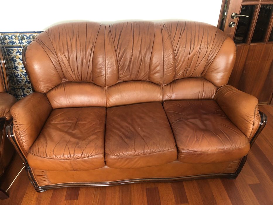 Sofá de cabedal 3 lugares com cama