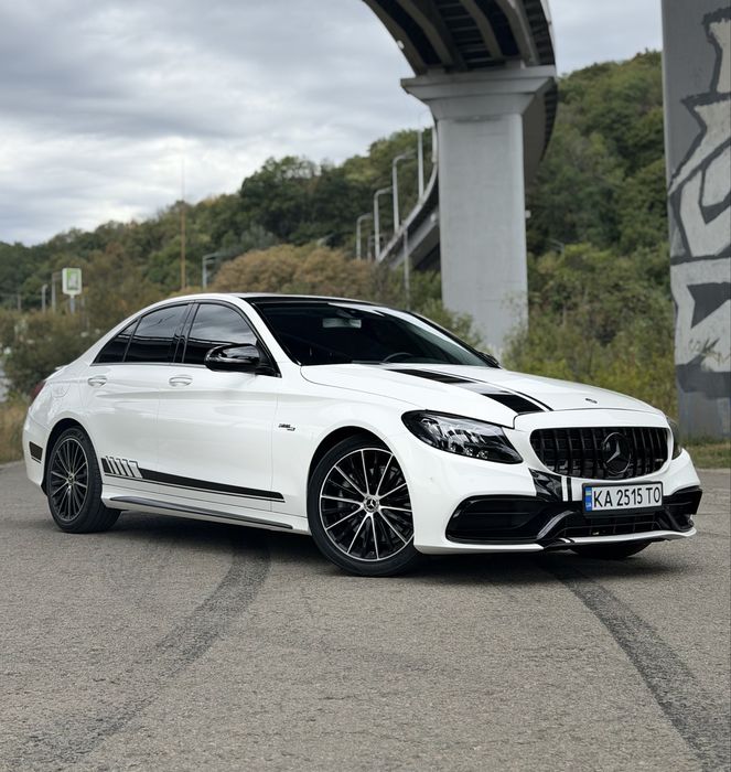 Mercedes C300 W205 AMG