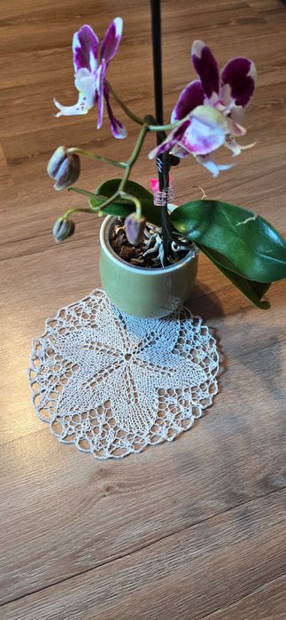 Serwetka robiona na drutach