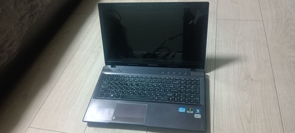 Ноутбук Lenovo z570 core i7