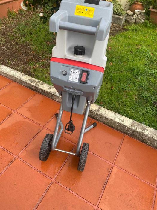 Electric Bio Shredder428677754153881601