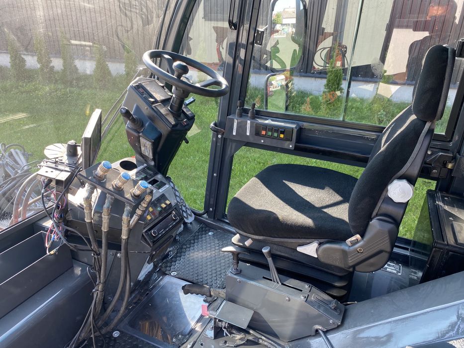 Zamiatarka do ulic - MATHIEU AZURA - samochód komunalny