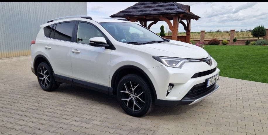 Toyota rav4 2.0 DIESEL 143 km , 2016r