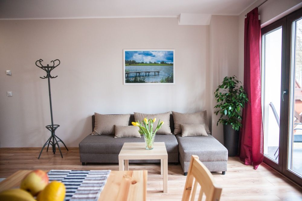 Apartament nad brzegiem jeziora Niegocin.