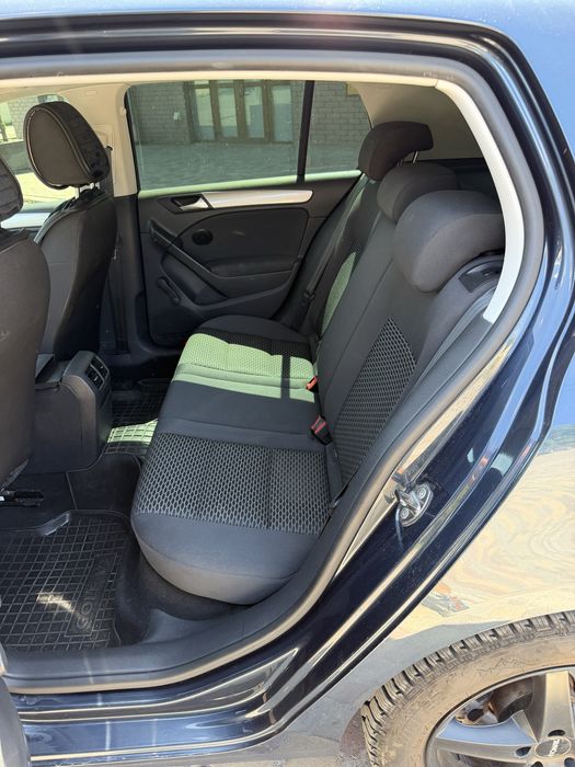 Volkswagen Golf VI