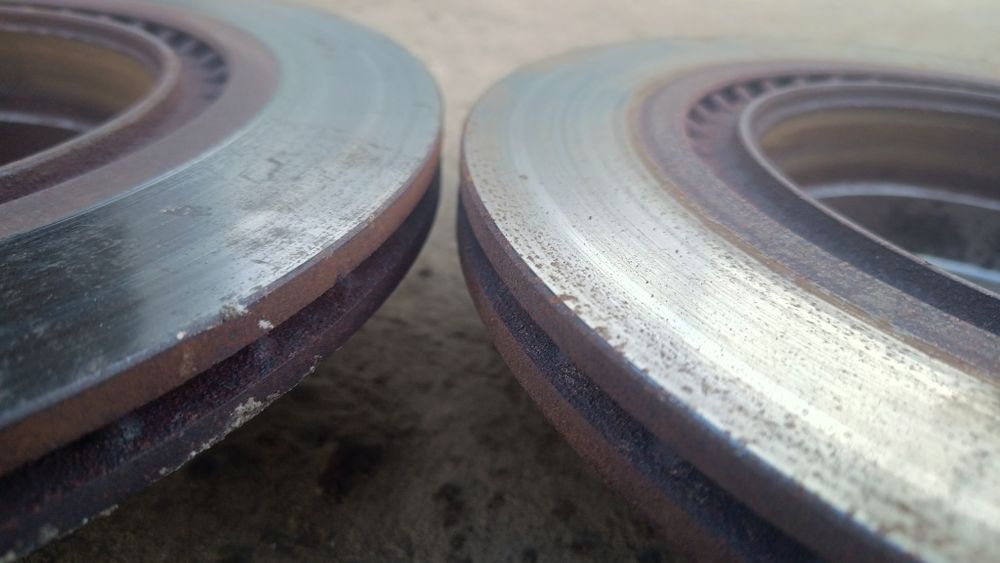 BMW E90 E91 E92 E87 E81 tarcze hamulcowe przód 300 x 20 mm