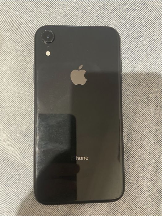 Продам Iphone XR 64gb