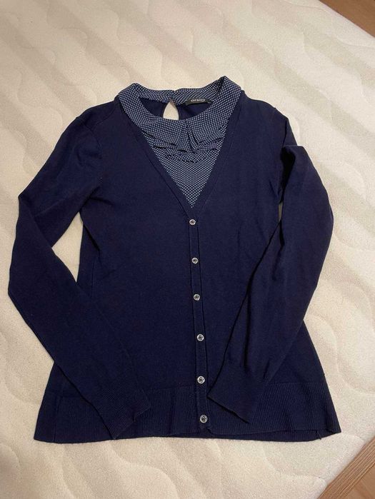 Sweterek damski z żabotem