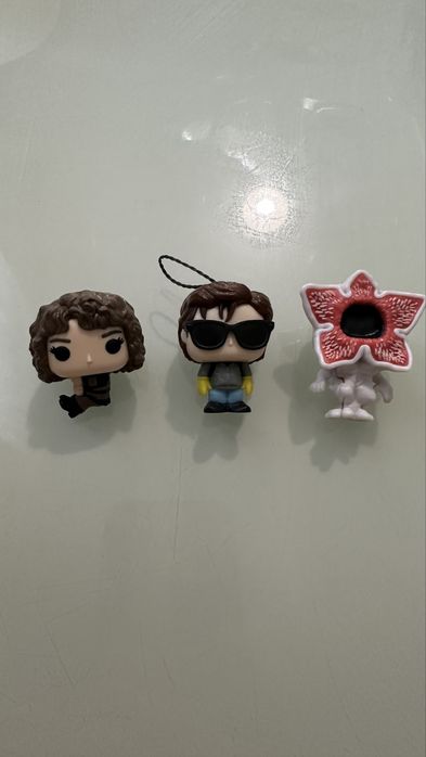 Фігурки з кіндера дивні дива