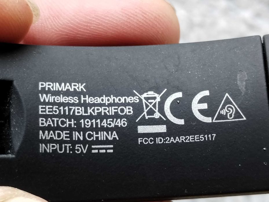 Słuchawki z Bluetooth, na kartę + radio