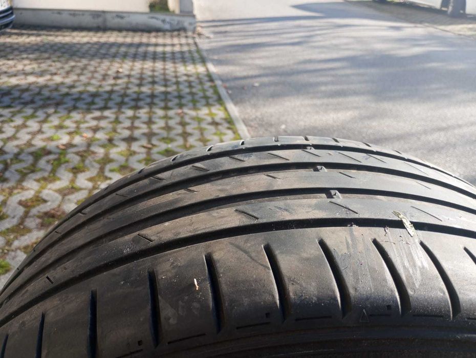 Pneu Kumho run flat 245/40/18 ZRF 93Y