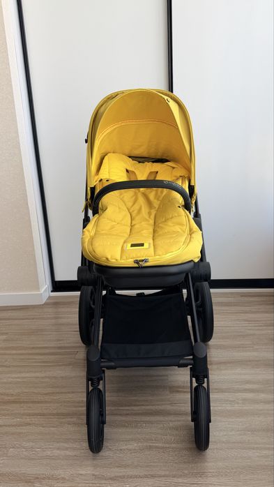 Продам прогулянку Cybex Priam 4.0