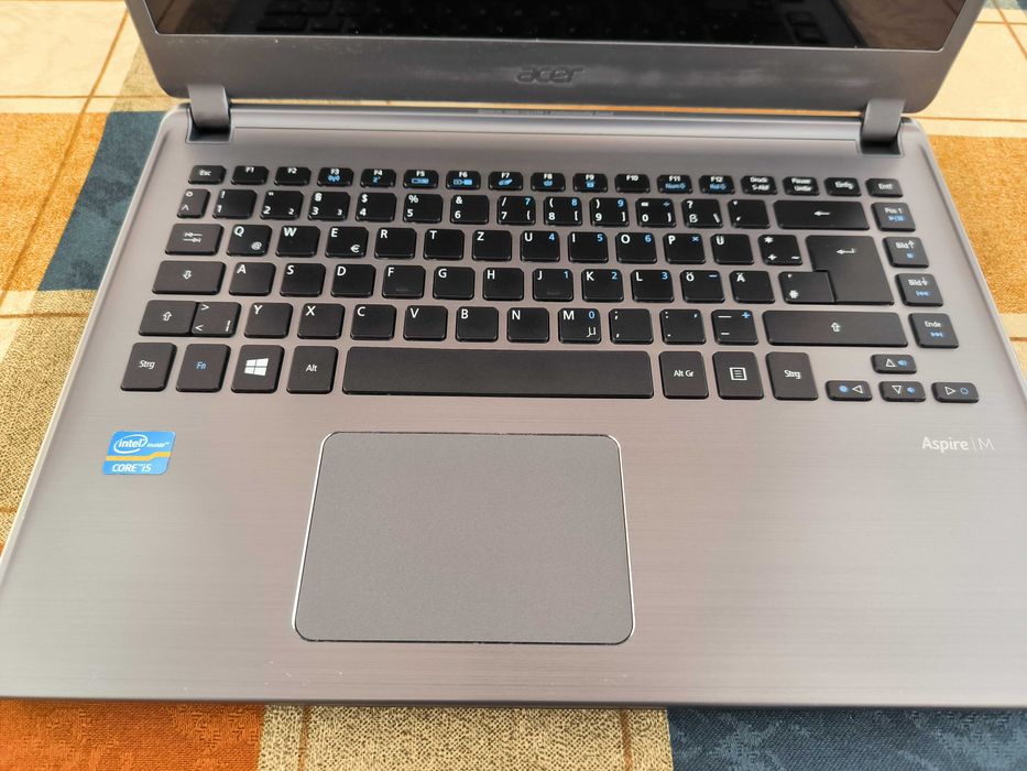 Acer Aspire M3 - i5