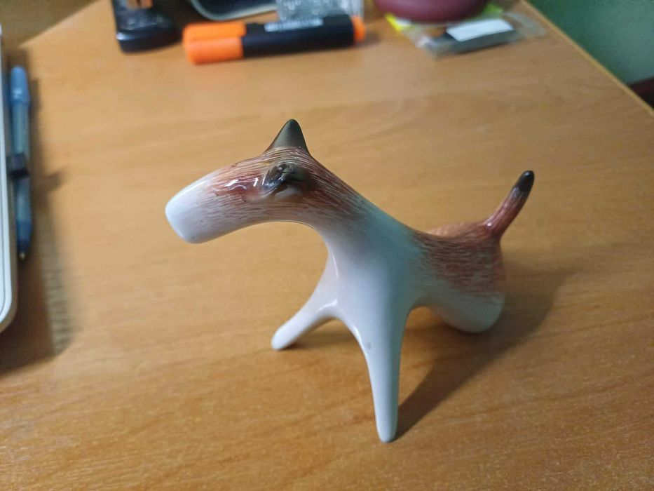 Figurka Foxteriera ĆMIELOW