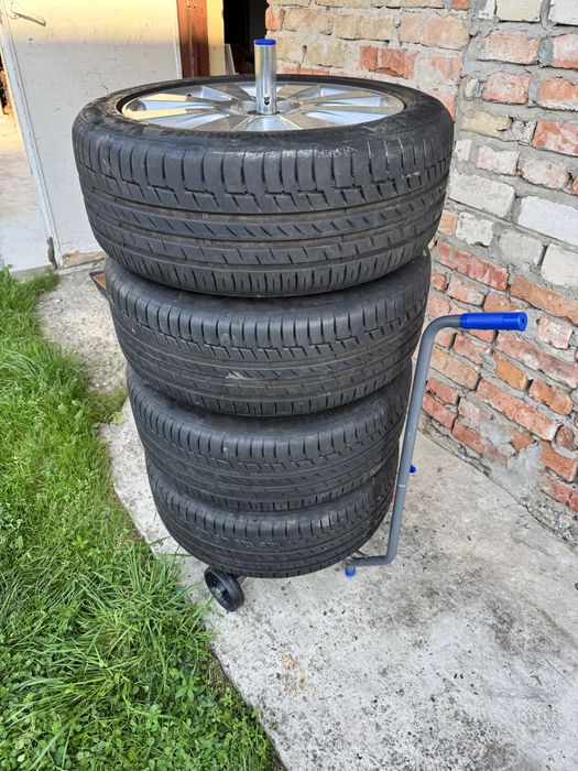 Підставка для шин