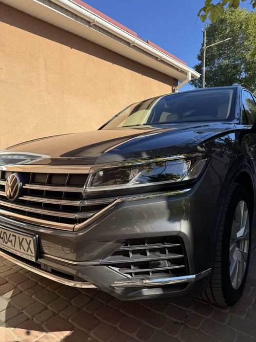 Продам Volkswagen Touareg 2021р.