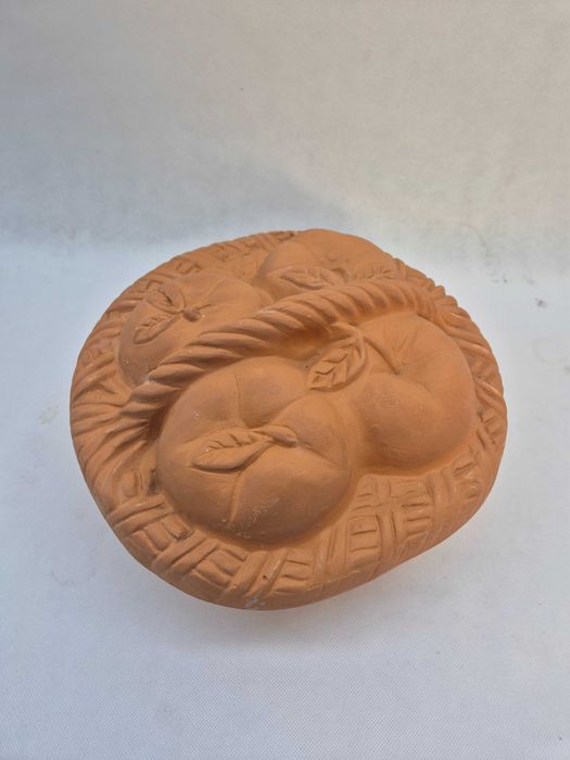 gliniany garnek do pieczenia