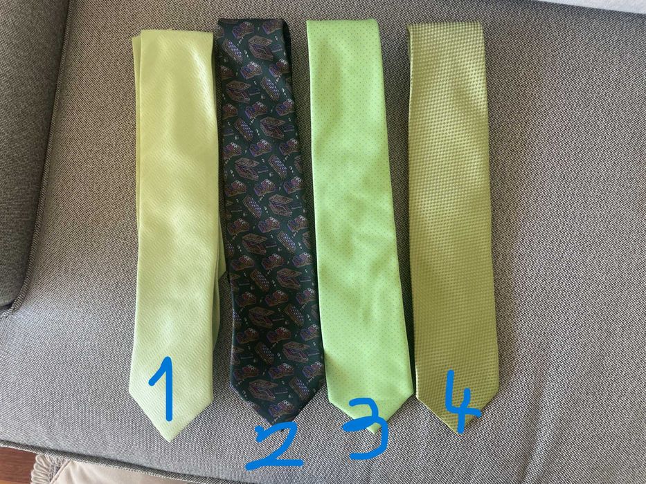 Gravatas em tons de verde