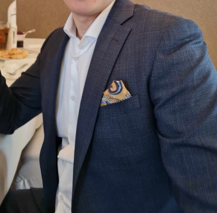 Garnitur męski ALBIONE włoski wełniany jak nowy tanio