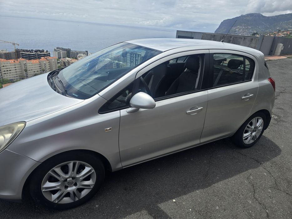 VENDO OPEL CORSA D 1.2 gasolina