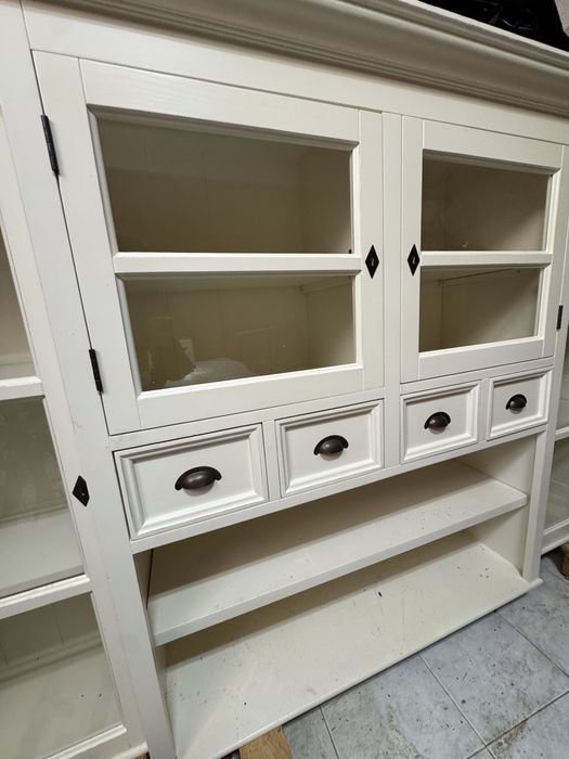 Movel de sala com cristaleira