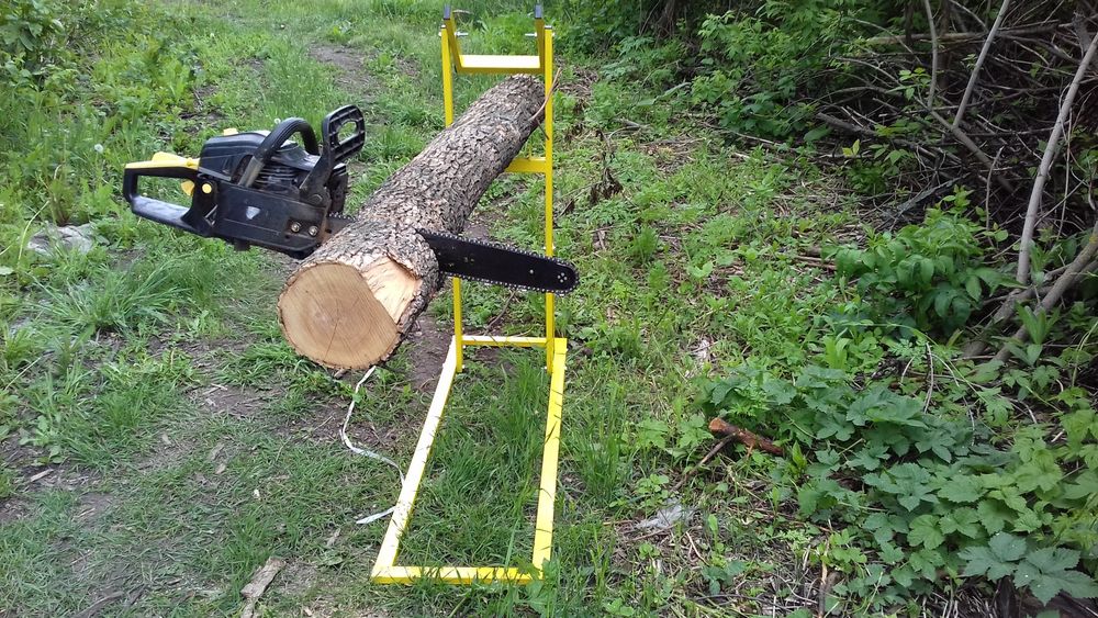 Стенд для різки дров. Козел для дров. Тримач для різання колод. Дрова