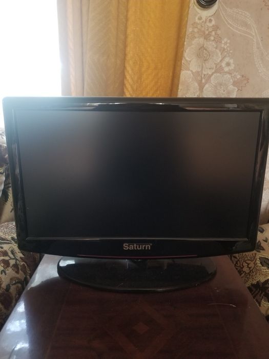 Телевизор Сатурн б/у