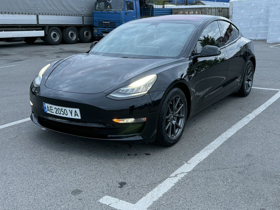 Tesla Model 3 Mid Range