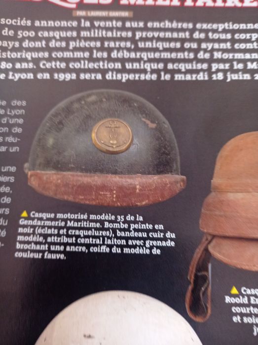 Capacete modelo militar de 1935