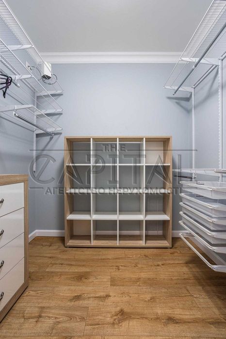 ПРОДАЖ шикарного будинку в престижному КМ Green Hills 315м2  11 соток