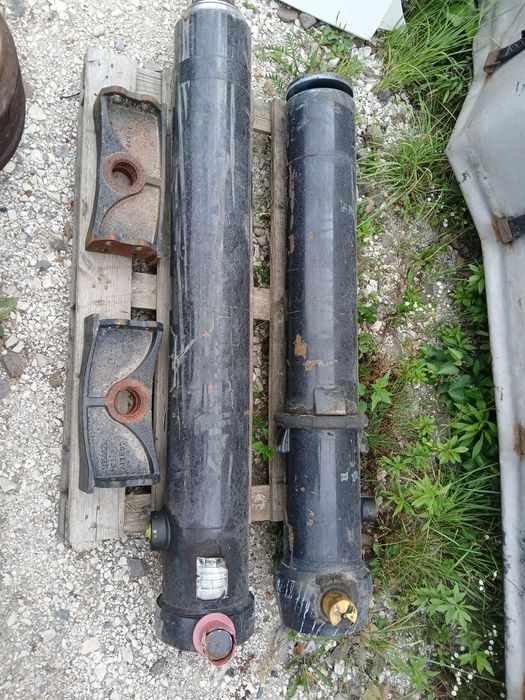 SIŁOWNIK HYDRAULICZNY TELESKOPOWY WYWROTU NACZEP PENTA