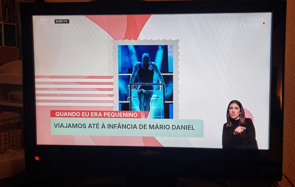 Smart Tv SconTech pequena, óptima qualidade de som e imagem