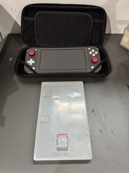 Nintendo Switch Lite + Jogo +  Bolsa