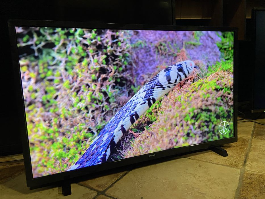 Телевізор philips 32 android smart TV
