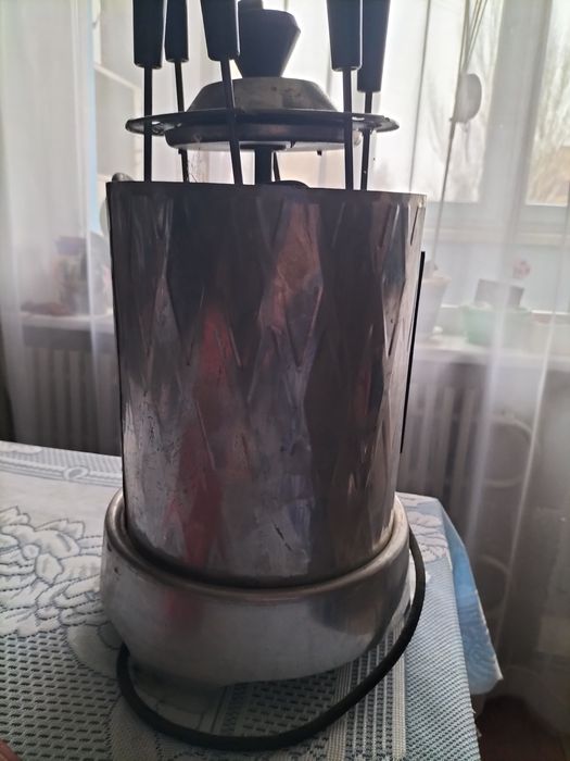 Электрошашлычница