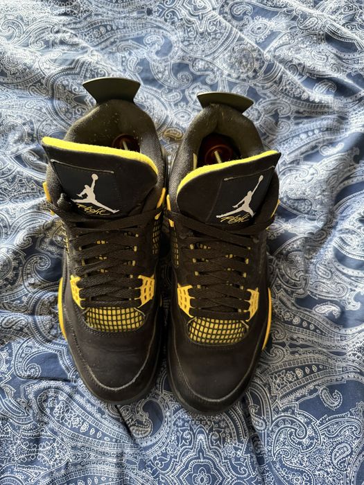 Jordan 4 yellow thunder