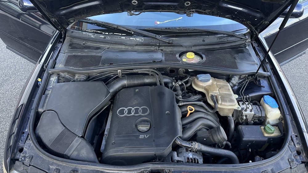 Audi A4 B5 1.8 Gasolina — 1999 nacional (Para peças ou arranjo) foto 4