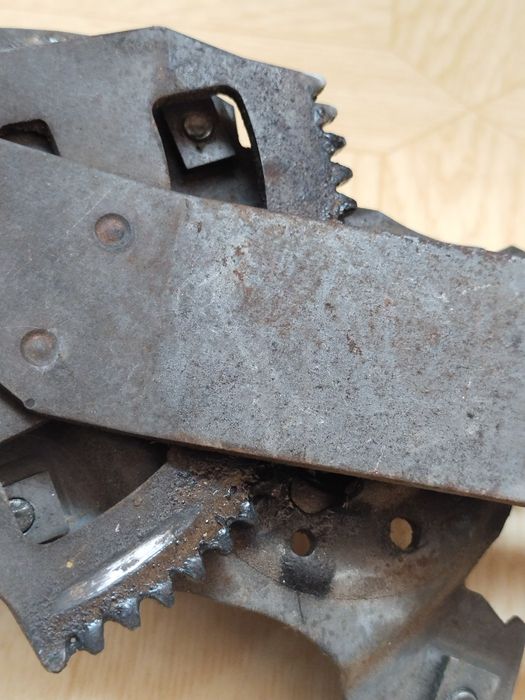 Мерседес W116/123 Механический стеклоподьемник (задний)