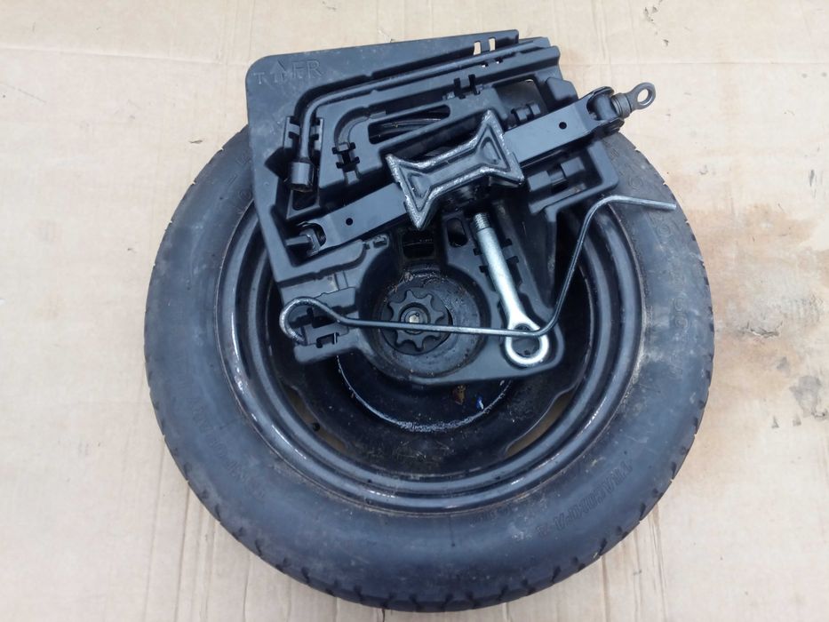 TOYOTA PRIUS III 09-15 LEWAREK klucz koło dojazdowe