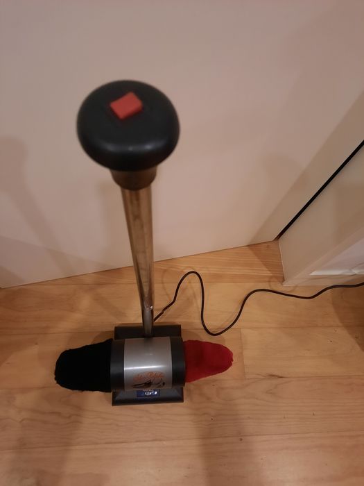 Máquina engraxadora / polir sapatos nova. Nunca usada
