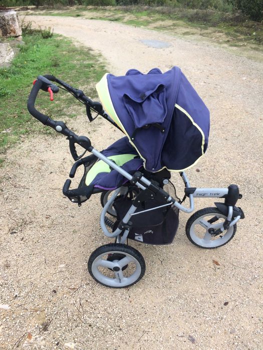Carrinho de bebé da marca Bebé confort + Assessórios