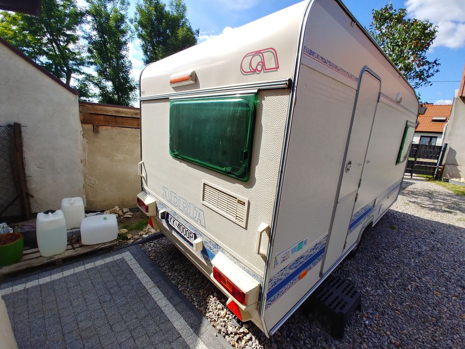 Przyczepa kempingowa adria 430