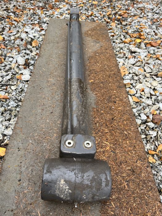 Siłownik podpory Volvo BL71